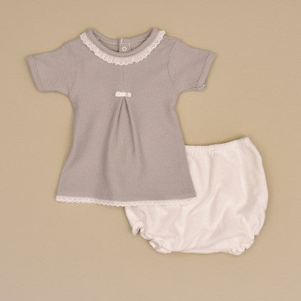 100% Cotton Gray Baby Short Sleeve Top With White Lace and White Bloomers